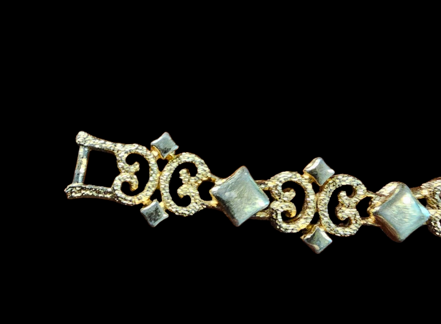 Vintage Avon Gold Filigree 14" Necklace and 7" Bracelet set
