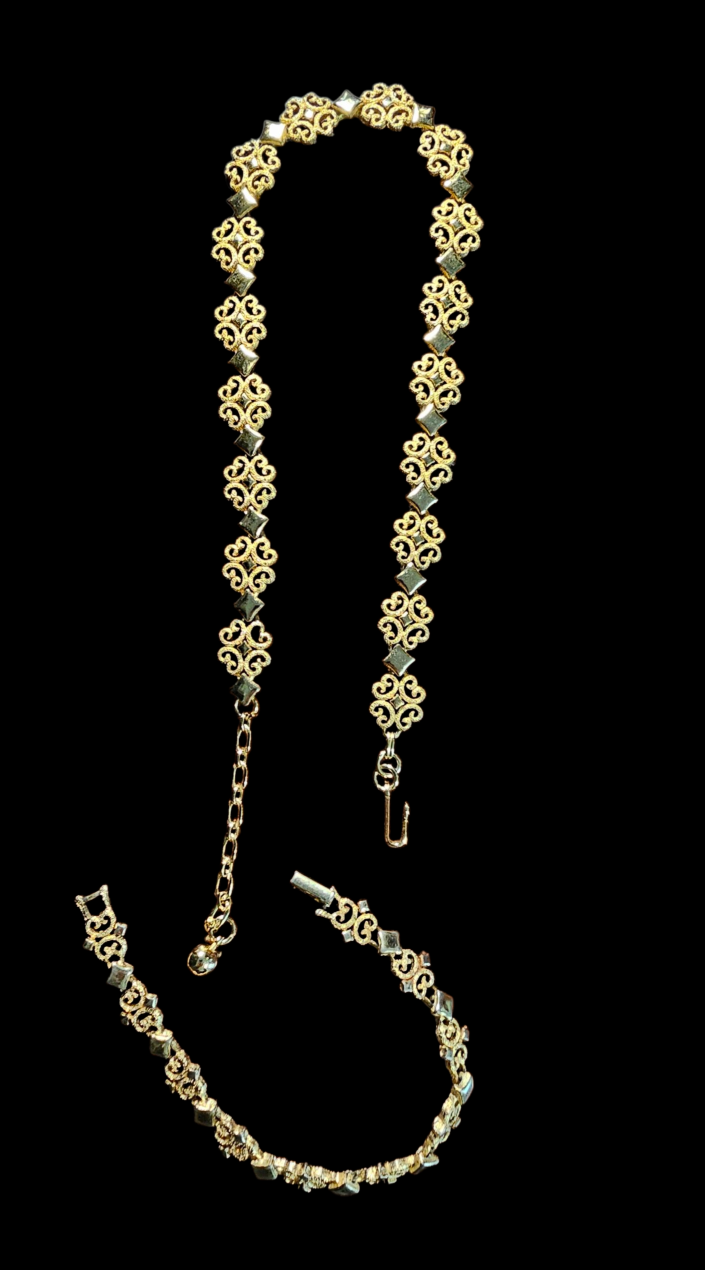 Vintage Avon Gold Filigree 14" Necklace and 7" Bracelet set