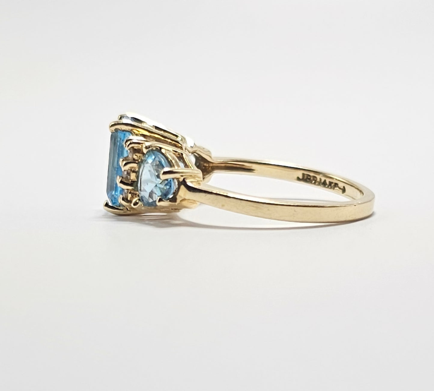 Blue topaz and diamond ring 14k yellow gold