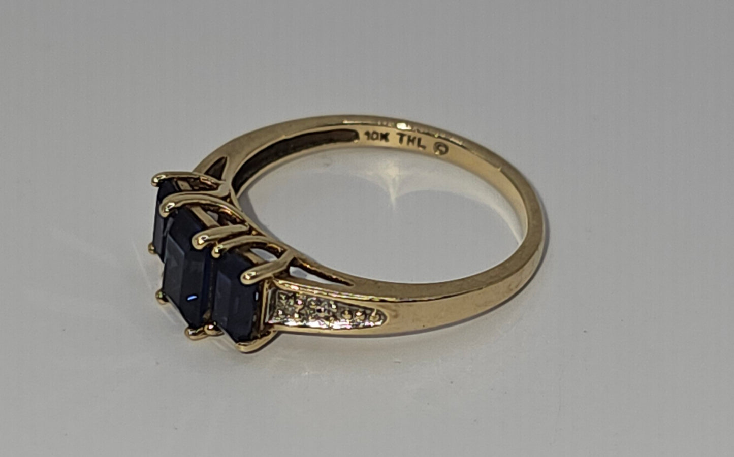 Sapphire and diamond ring