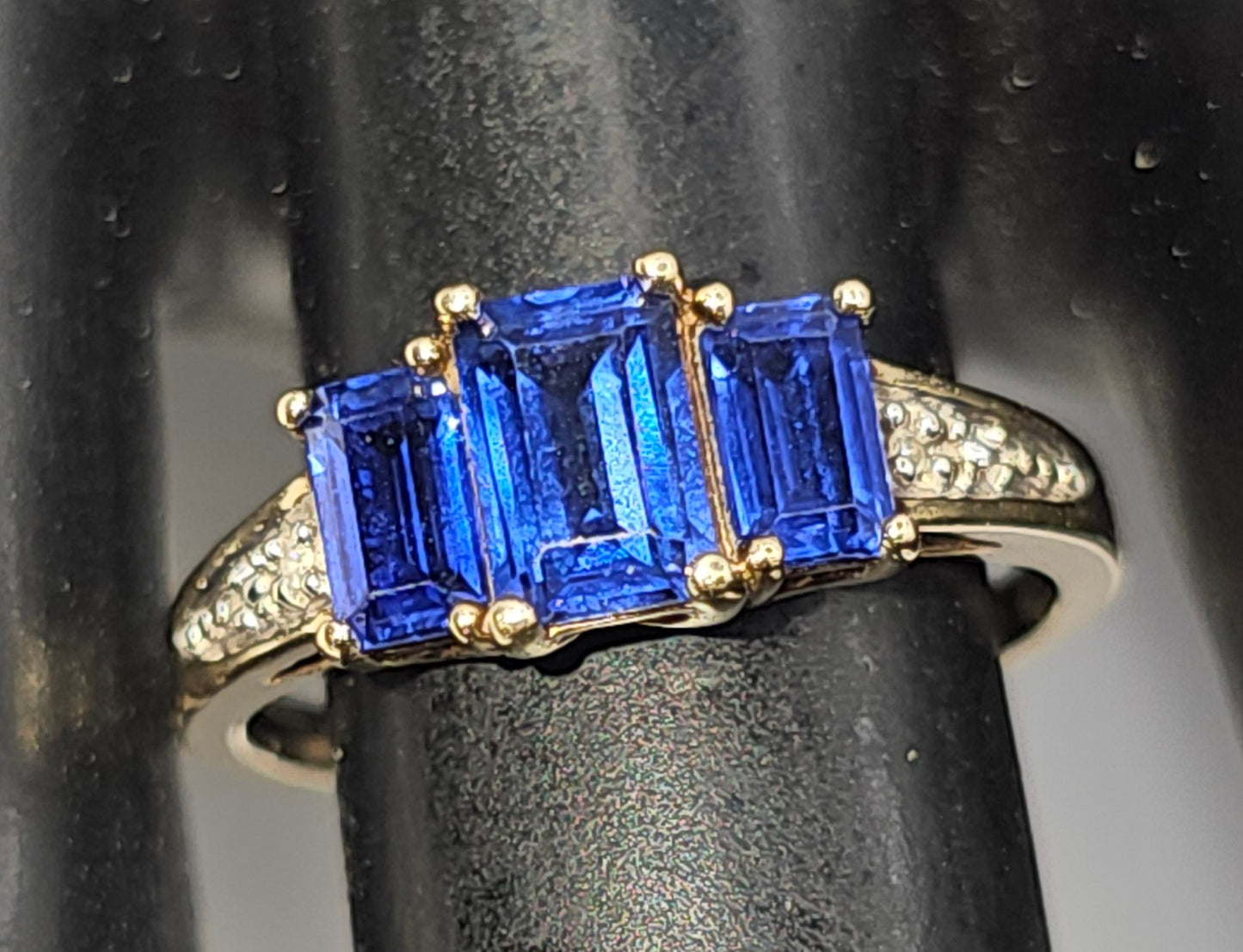 Sapphire and diamond ring