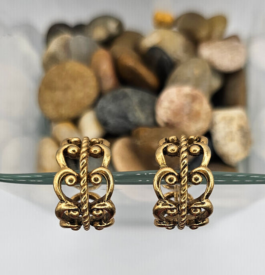 Vintage Avon Gold Tone Earrings